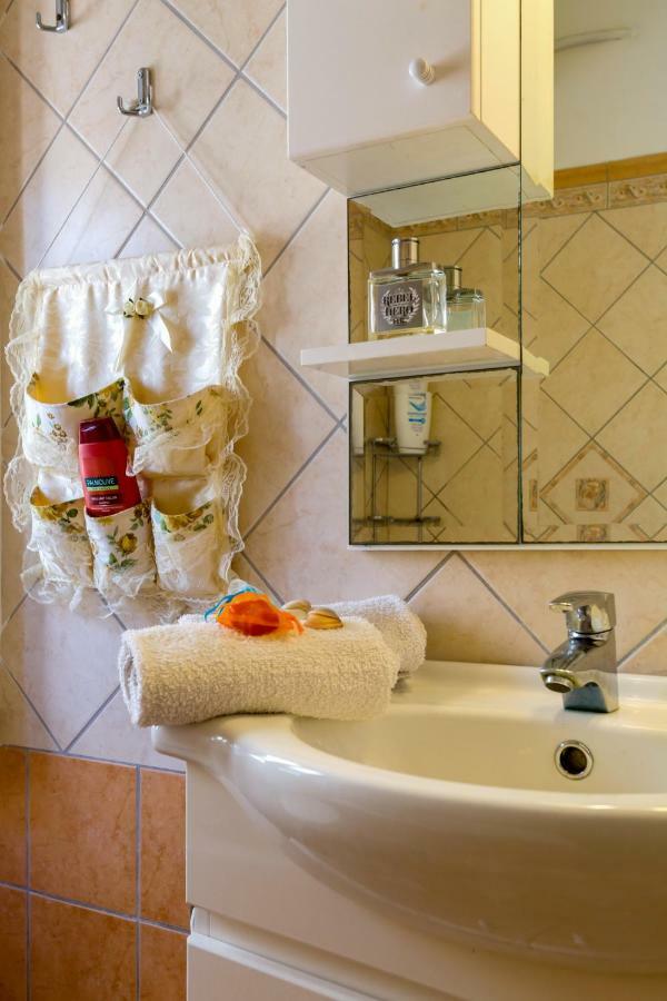 Heart Of The Old Town Apartment Corfu  Экстерьер фото